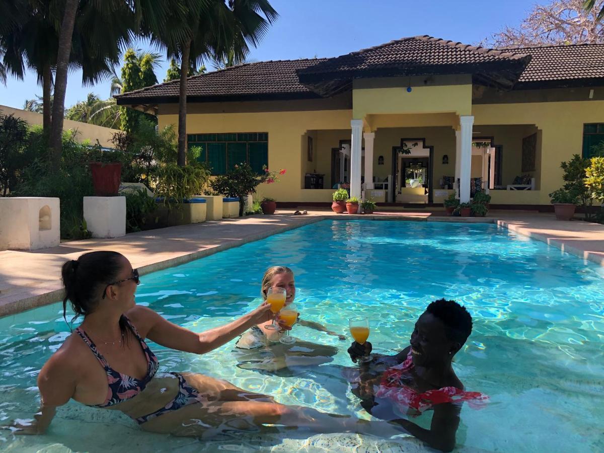 Sawa Sawa Beach House Msambweni Bagian luar foto