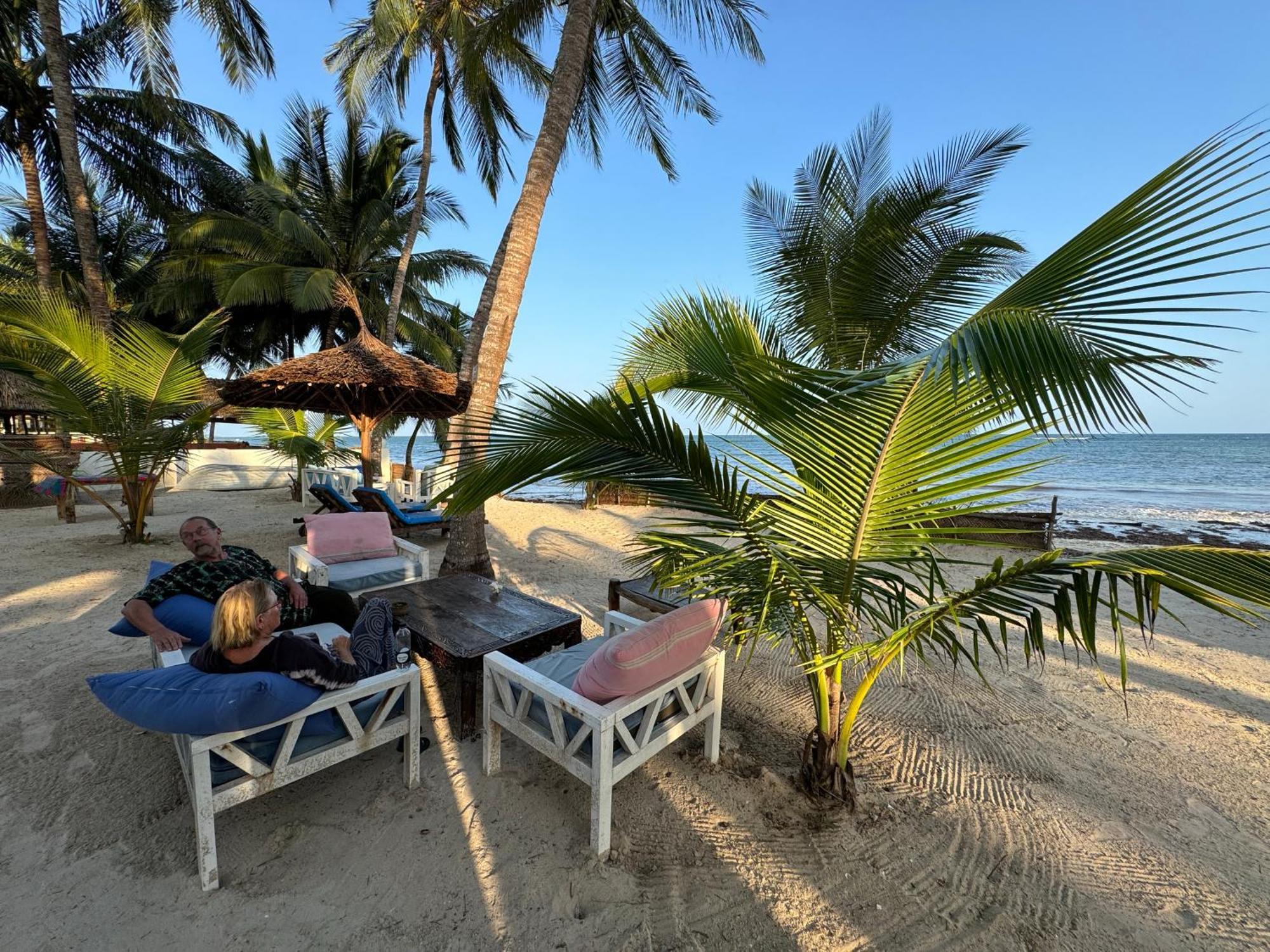 Sawa Sawa Beach House Msambweni Bagian luar foto