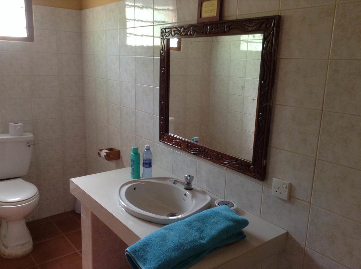 Sawa Sawa Beach House Msambweni Bagian luar foto